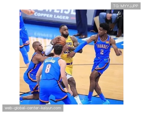 雷霆骑士战术风格对比 外线火力对阵内线优势